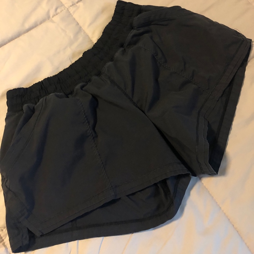 Lululemon Shorts Size 6